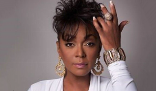 Anita Baker tickets in Elmont at UBS Arena on Fri, 12 May 2023 - 19:00