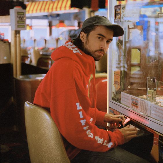 (Sandy) Alex G