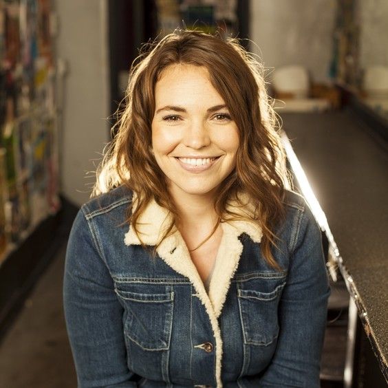 Beth Stelling
