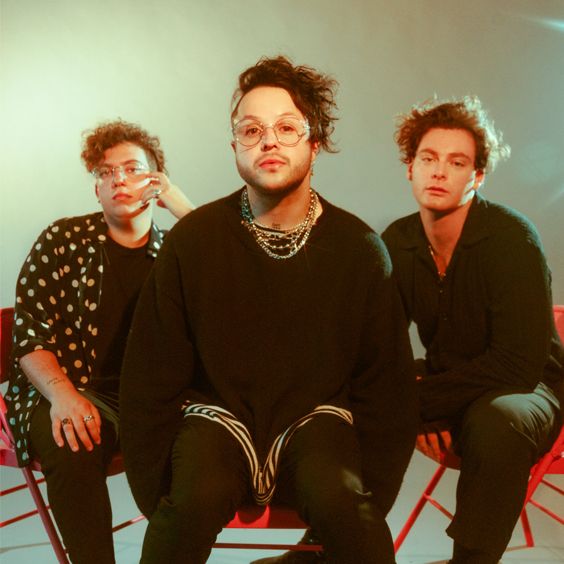 lovelytheband