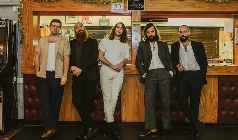 IDLES Gustaf