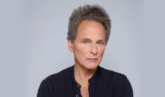 Lindsey Buckingham