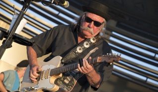 Bill Blue's Sing Like Thunder Review Bill Blue's Sing Like Thunder Review