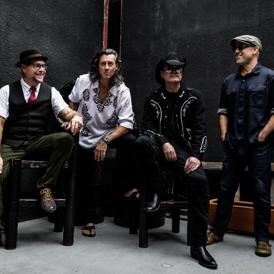 Roger Clyne & The Peacemakers