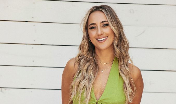 Artist Image for Ashley Cooke