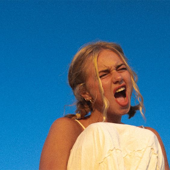 Claire Rosinkranz Tickets - Concert Tour Dates