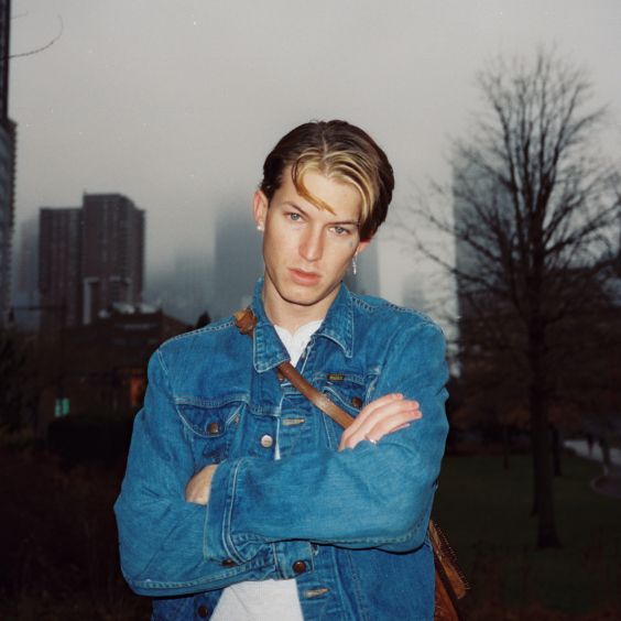Gus Dapperton