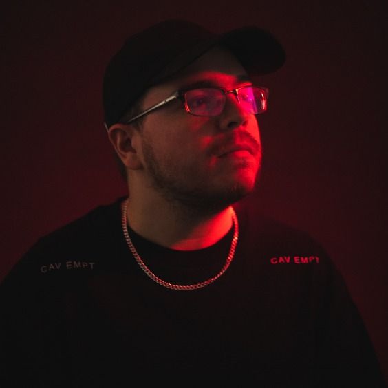 RAY VOLPE