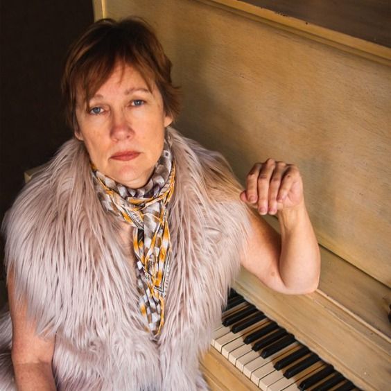 Iris DeMent