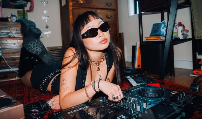 More Info for DJ Mandy