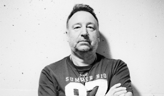 Peter Hook & The Light