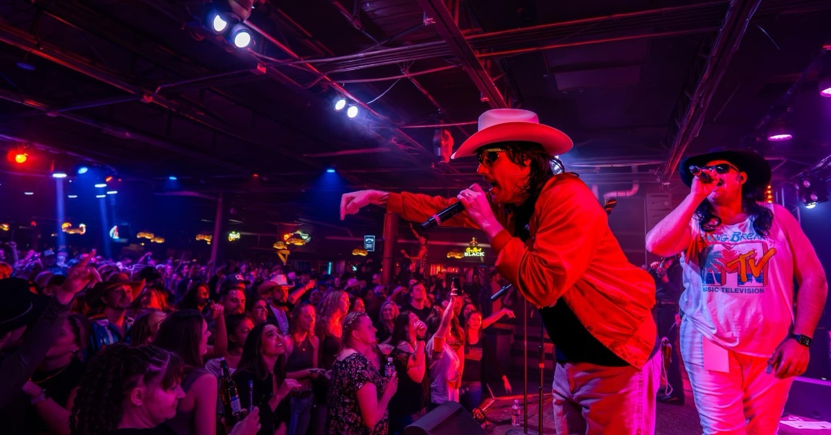 DoubleWide 90s Country