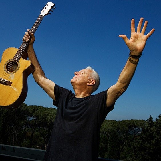 <a href="https://www.axs.com/artists/108713/tommy-emmanuel-tickets">Rising Sun & Bowery Present</a>