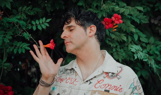 Adam Weiner aka Low Cut Connie (solo) - Saint Paul - Turf Club