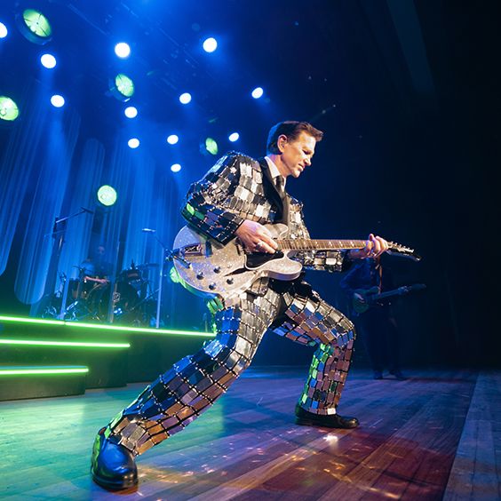 Chris Isaak