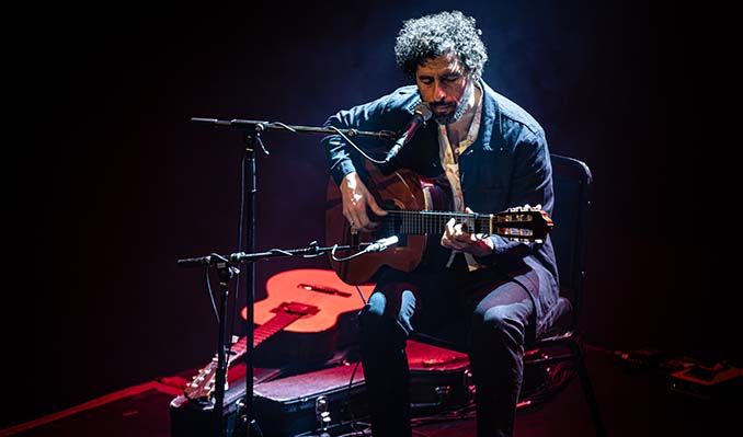 José González