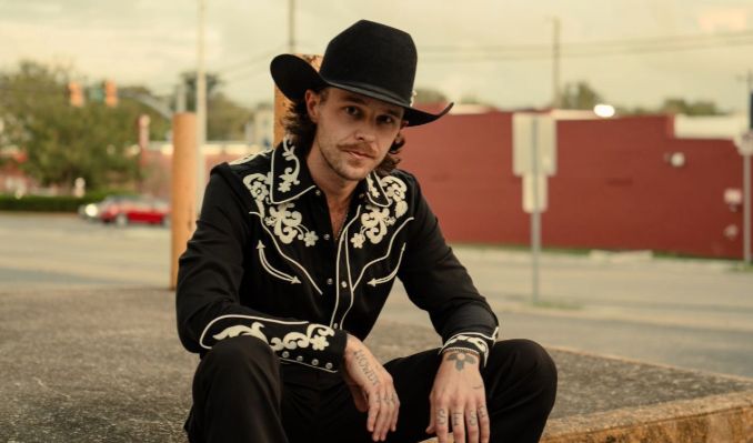 Artist Image for Tyler Halverson