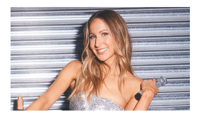 Nikki Glaser (21+ Event)