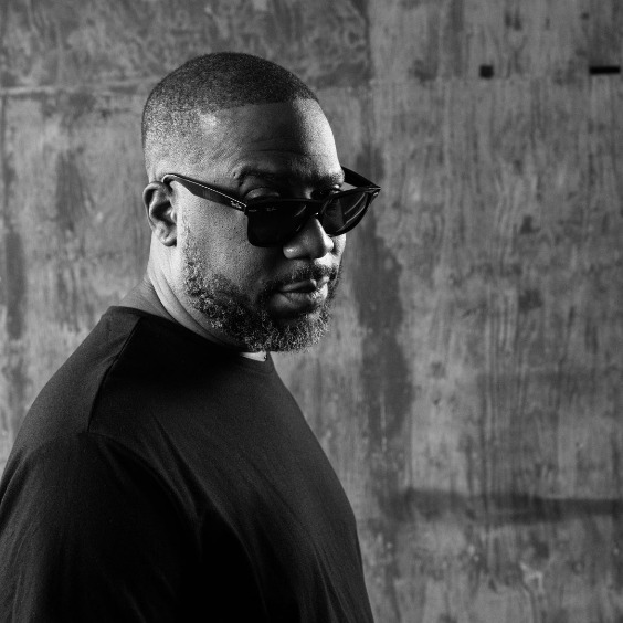 <a href="https://www.axs.com/artists/788241/robert-glasper-tickets"></a>