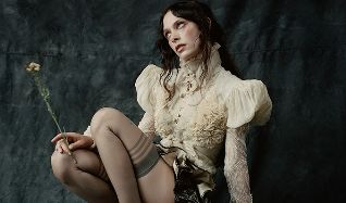 Holly Humberstone Tickets - Concert Tour Dates - AXS US