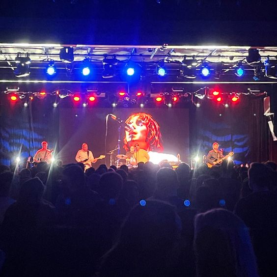 <a href="https://www.axs.com/artists/1122039/supersonic-oasis-tribute-tickets"></a>