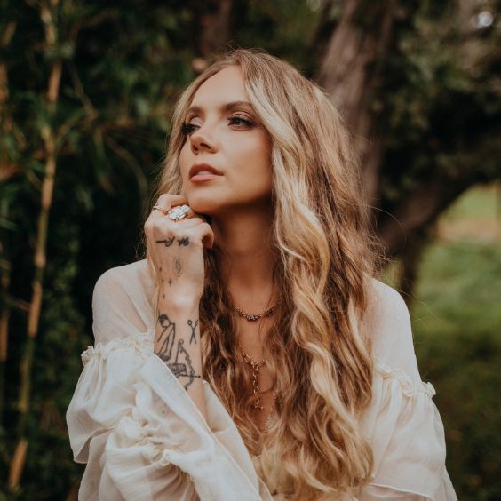 Danielle Bradbery