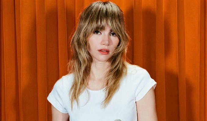 Suki Waterhouse