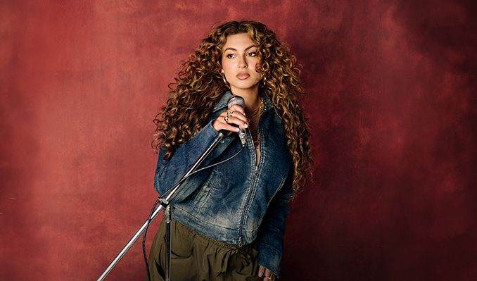 Tori Kelly