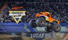 GW限定価格MonsterZMate 6th LIVE 大炸裂 サイン入りBR Parking - Monster Jam 7/19 12:00pm で Crypto.com Arena, Los