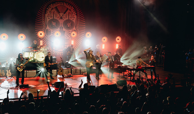 The Mavericks & Friends