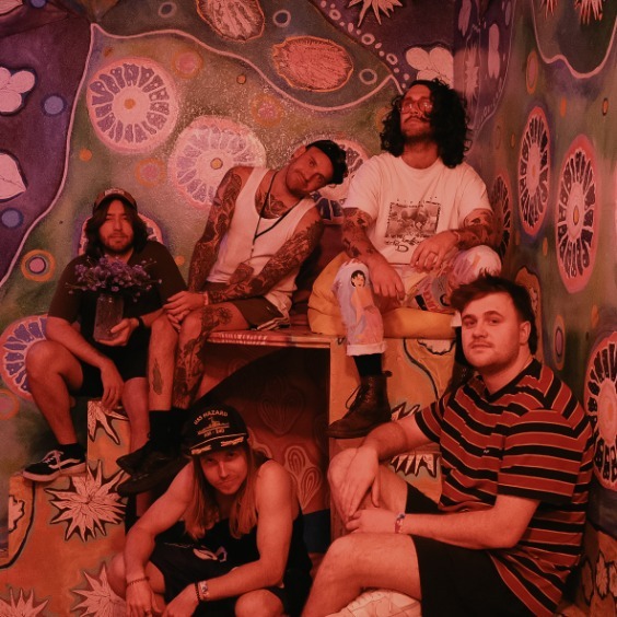 AXS Premium - Psychedelic Porn Crumpets で Newport Music Hall