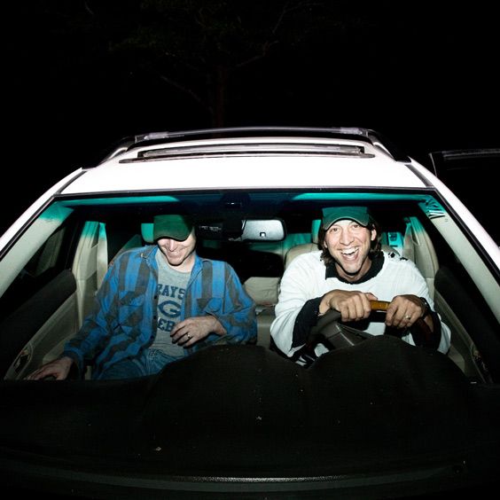 <a href="https://www.axs.com/artists/1105058/hovvdy-tickets"></a>
