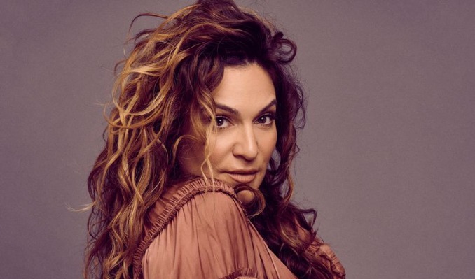 Shoshana Bean