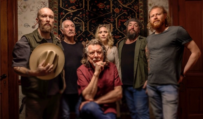 Robert Plant with Saving Grace and Suzi Dian