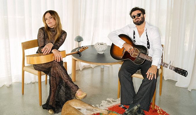 Angus & Julia Stone