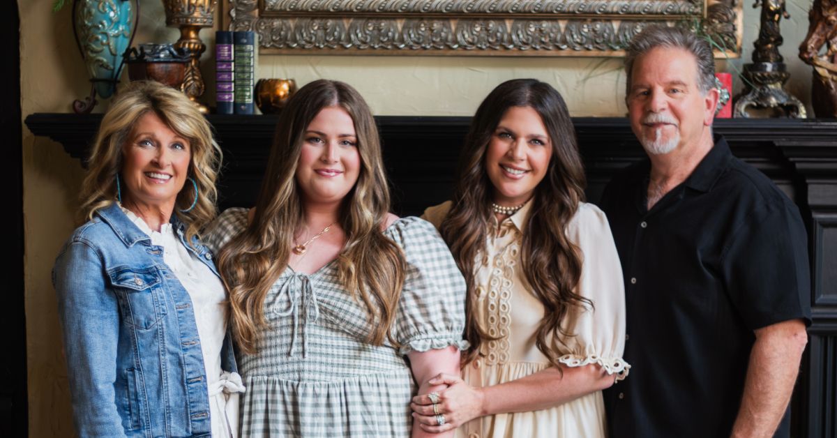 Hillary Scott & The Scott Family
