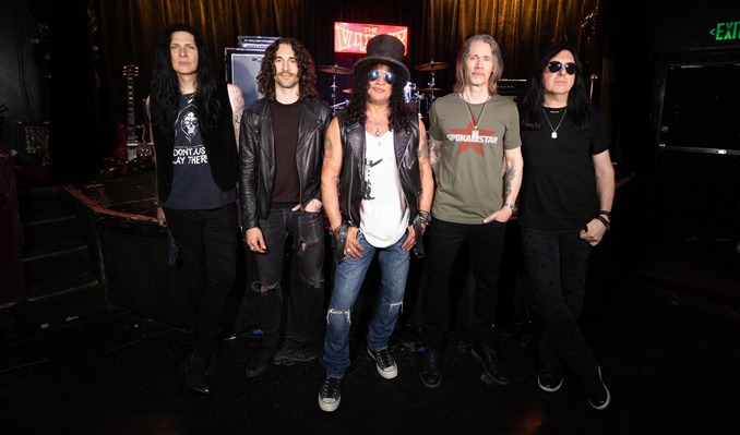 Slash featuring Myles Kennedy and The Conspirators - Ryman Auditorium